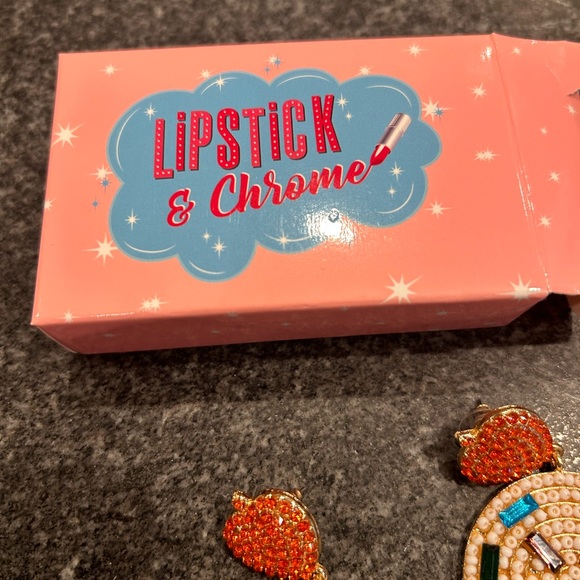 Lipstick and Chrome ice cream earrings - Picture 3 of 6